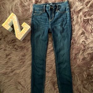 Hollister Mid-Rise Super Skinny Jeans